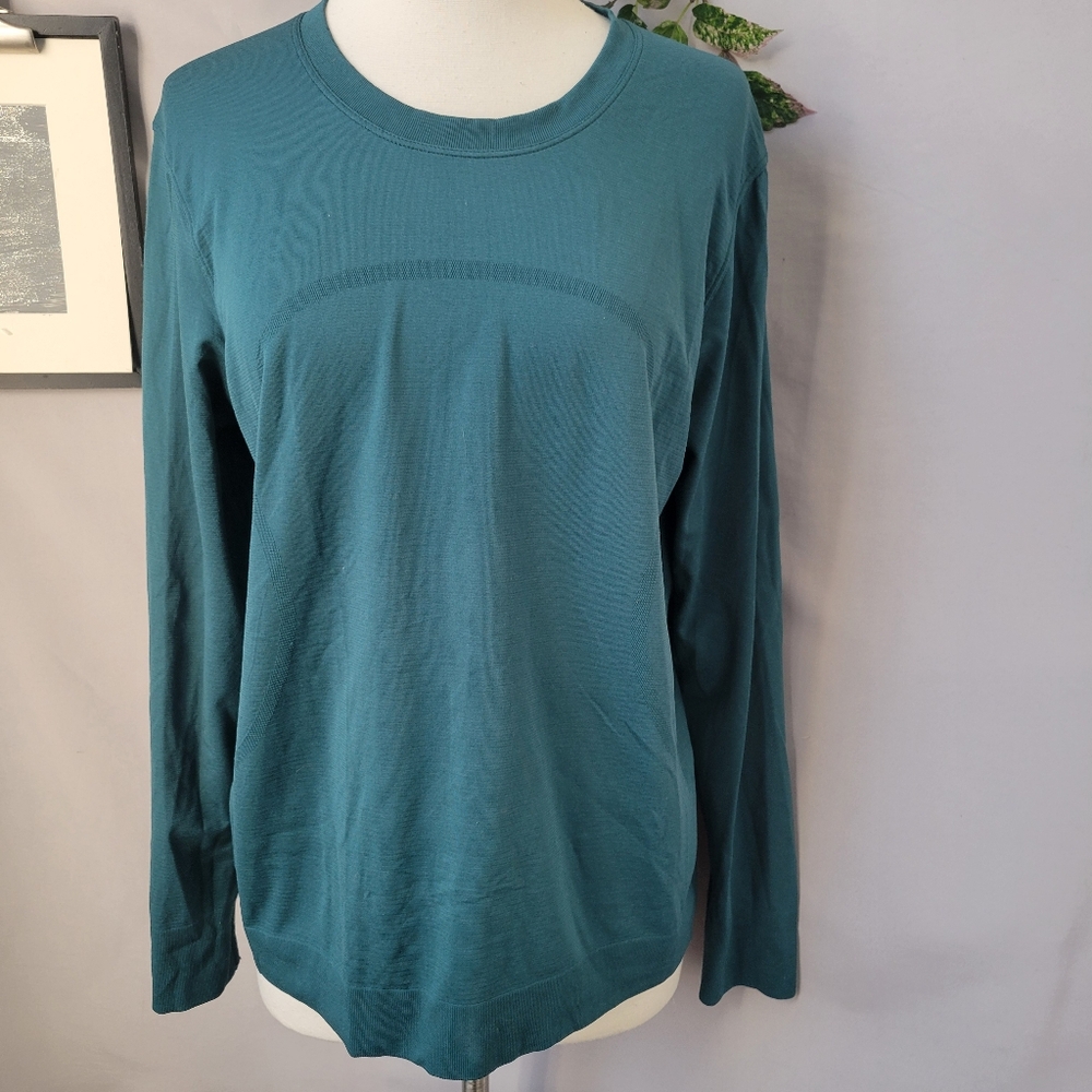 Lululemon Swiftly Tech Long Sleeve Relaxed Fit Tee Shirt Green 10